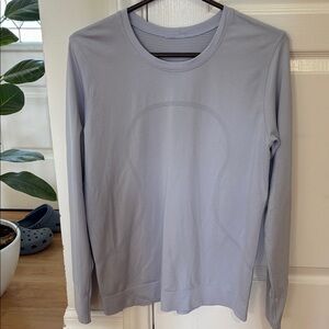 LULULEMON WOMEN’S SWIFTLY LONG SLEEVE RELAXED FIT 10 GREAT CONDITION
